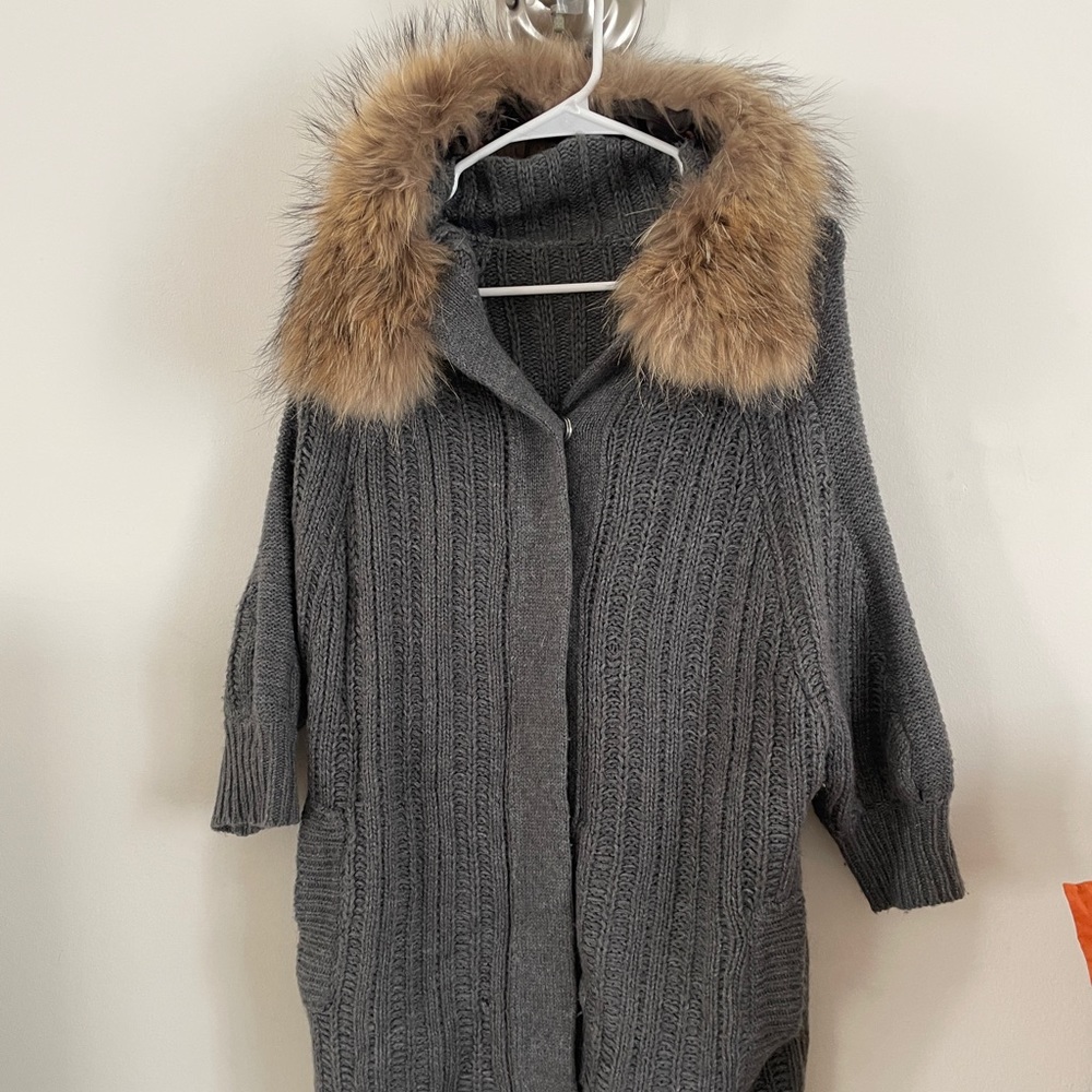 Knit cardigan with faux fur collar